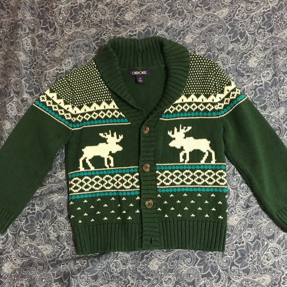 Green Cherokee sweater size 4T